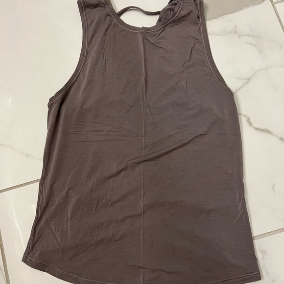 Lululemon Tank Tops - Bundle of 2 for the price of 1 :) - Picture 4 of 5